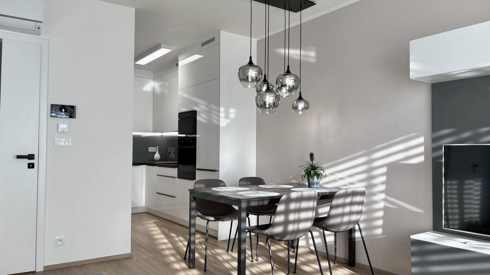 2+kk, Malešická, Praha, 60 m²