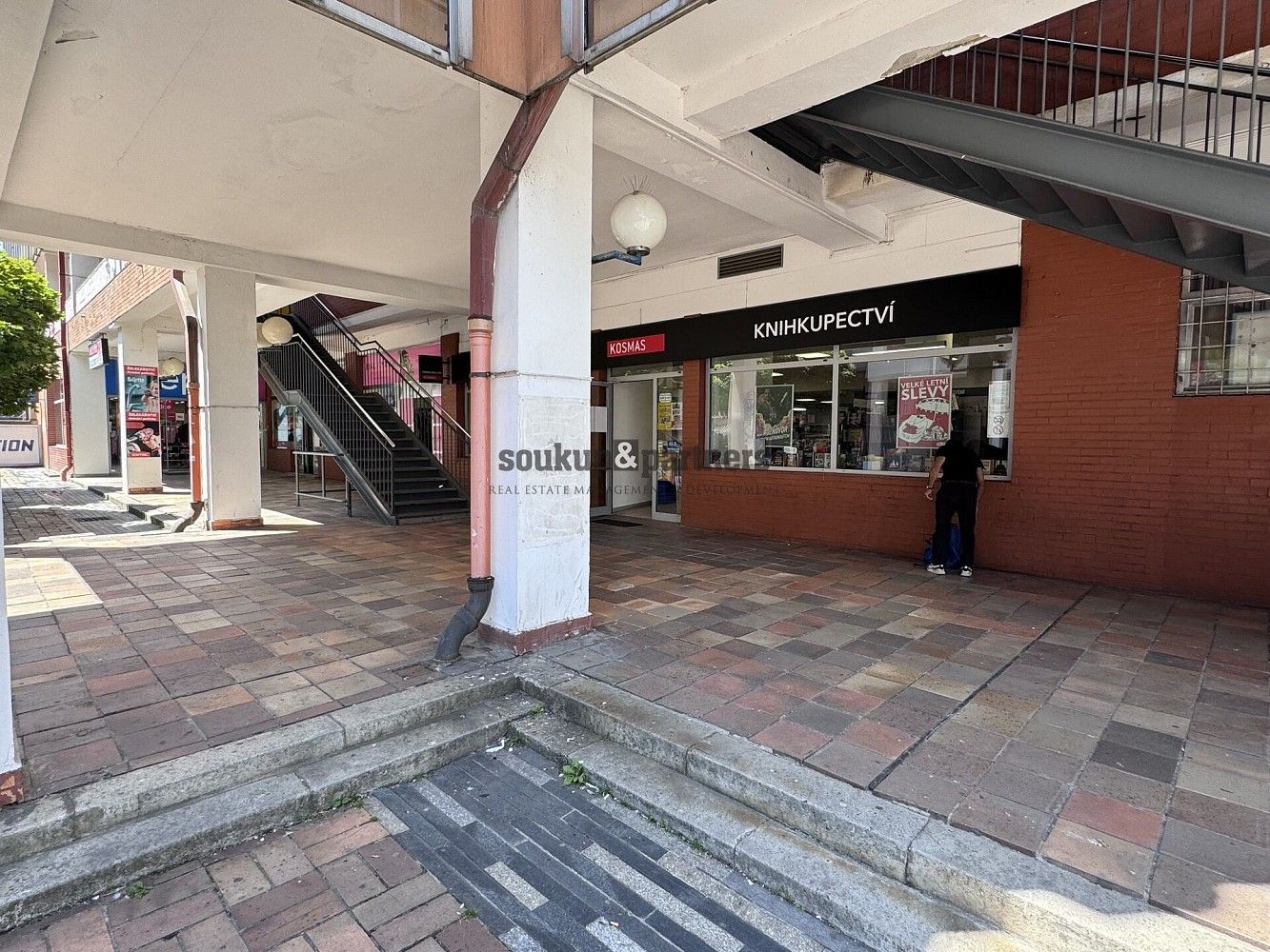Obchodní prostory · 170 m² · Praha - Stodůlky, okres Praha 13, Hlavní město Praha - 4