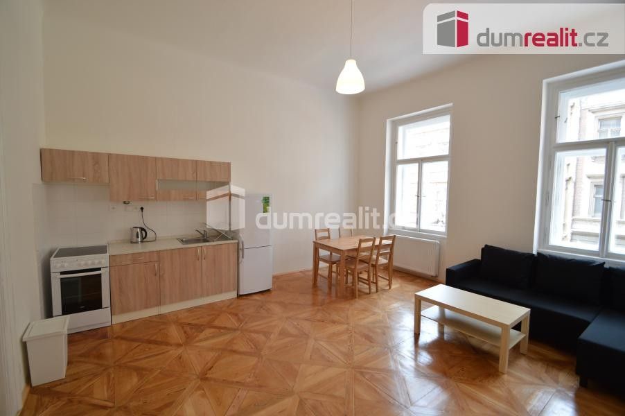 Byt 2+kk · 42 m² · Svornosti, Praha - 3