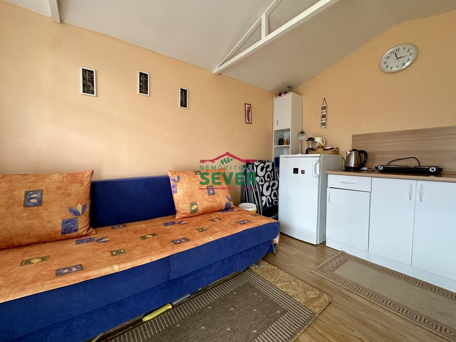 Zahrady, Postoloprty, 930 m² - 2