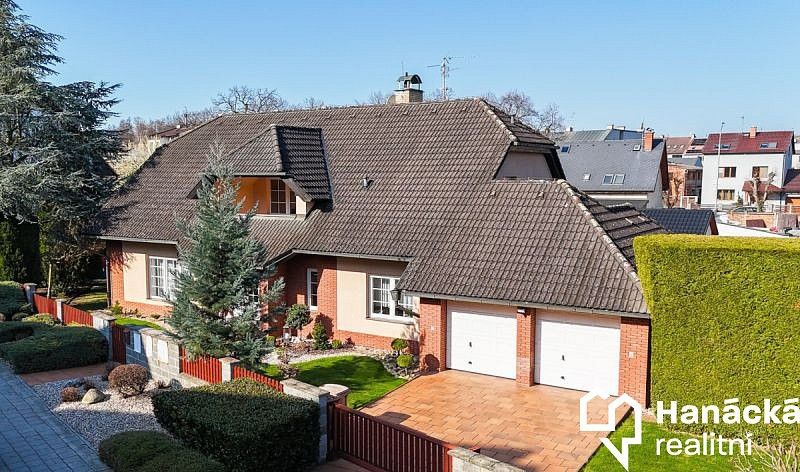 Rodinné domy, Družstevní, Olomouc - Neředín, 269 m² - 1