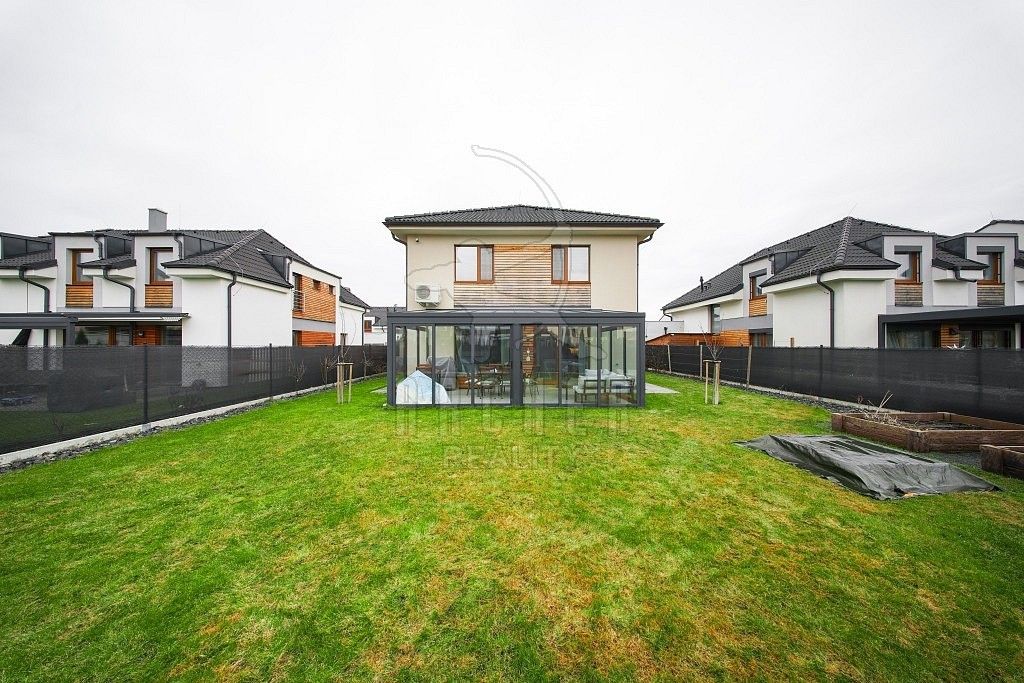 Rodinný dům · 168 m² · Modřínová, Zlonín, okres Praha-východ - 3