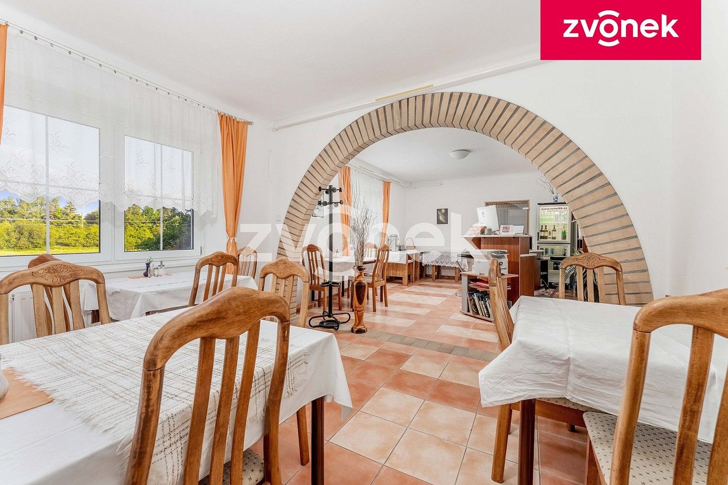 Ubytovací zařízení, 400 m²