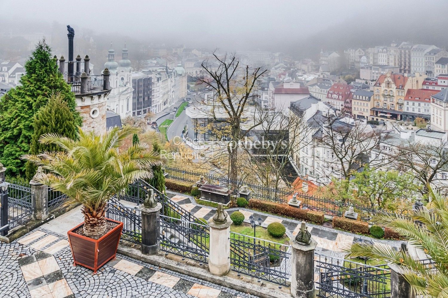 Rodinné domy, Karlovy Vary, Karlovarský kraj, 468 m² - 2