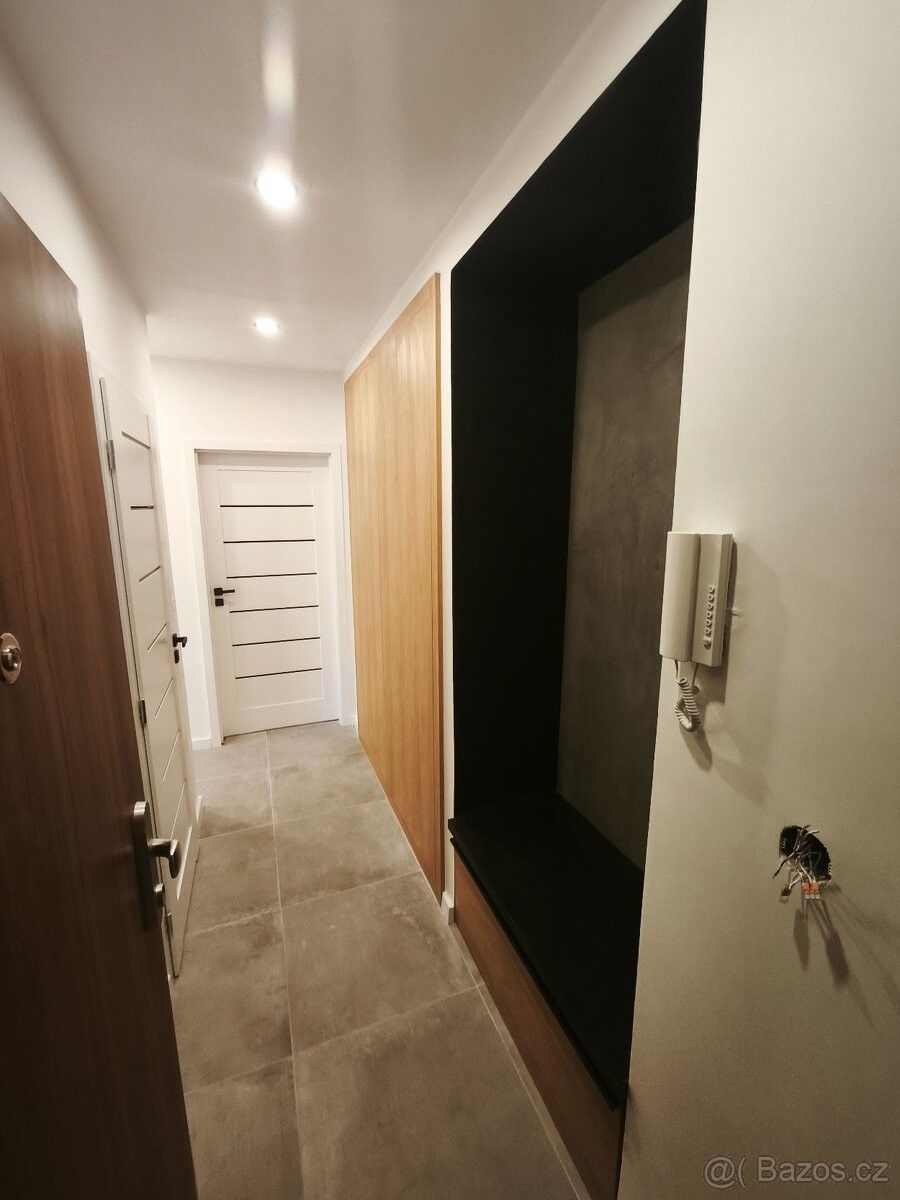 Byty, Karlovy Vary, 360 05 - 1