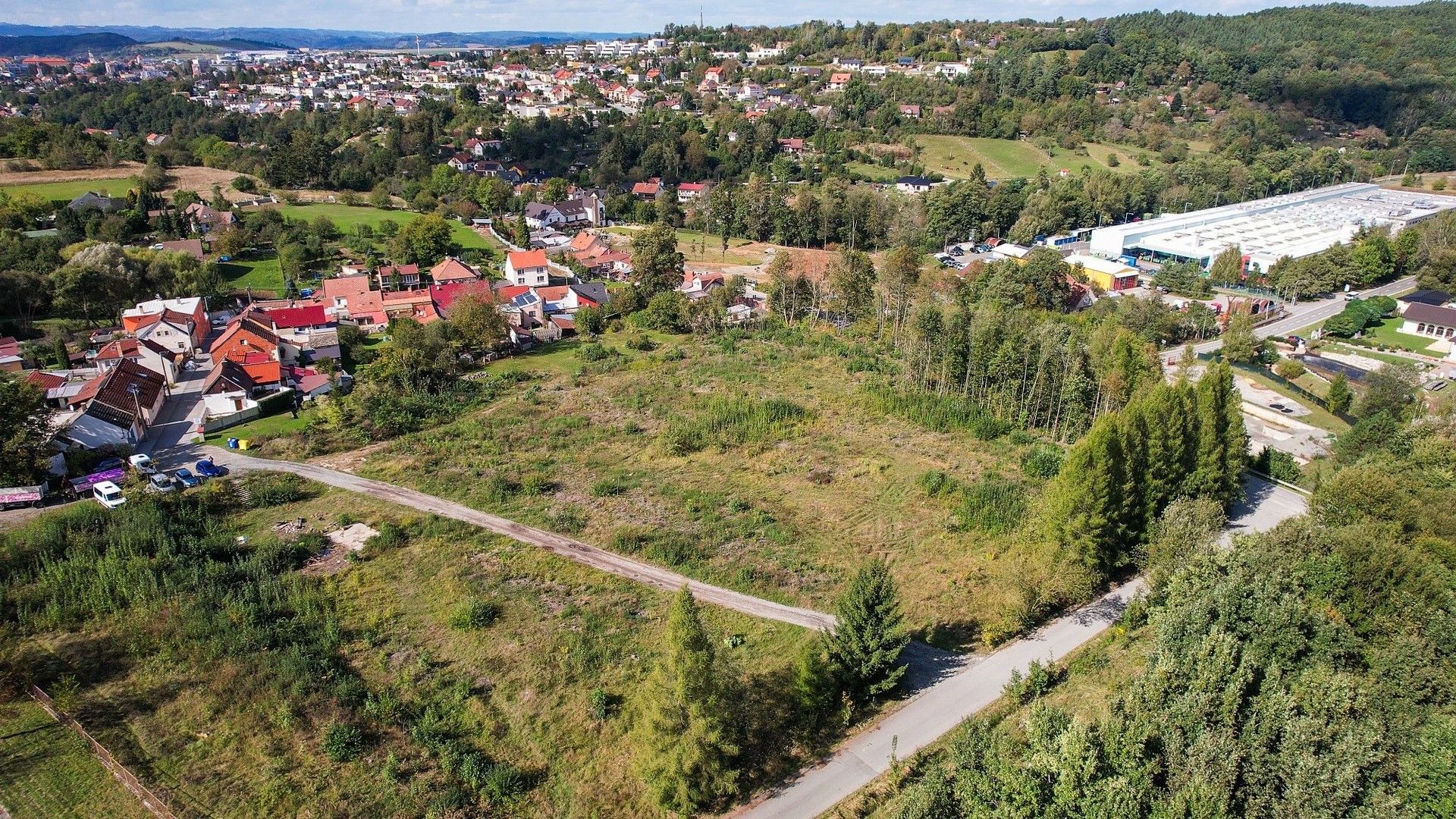 Pozemek pro bydlení, 711 m²