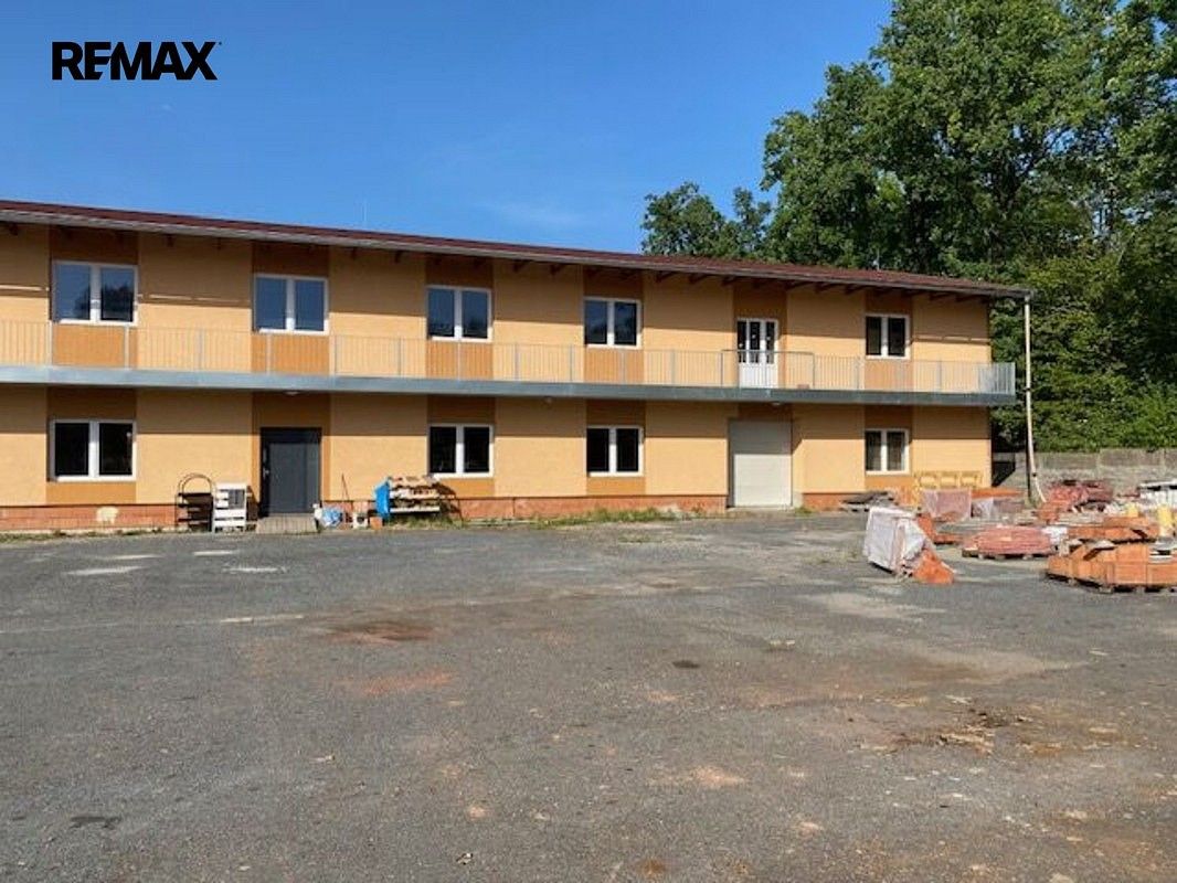 Obchodní prostory, Praha 9, 744 m² - 1