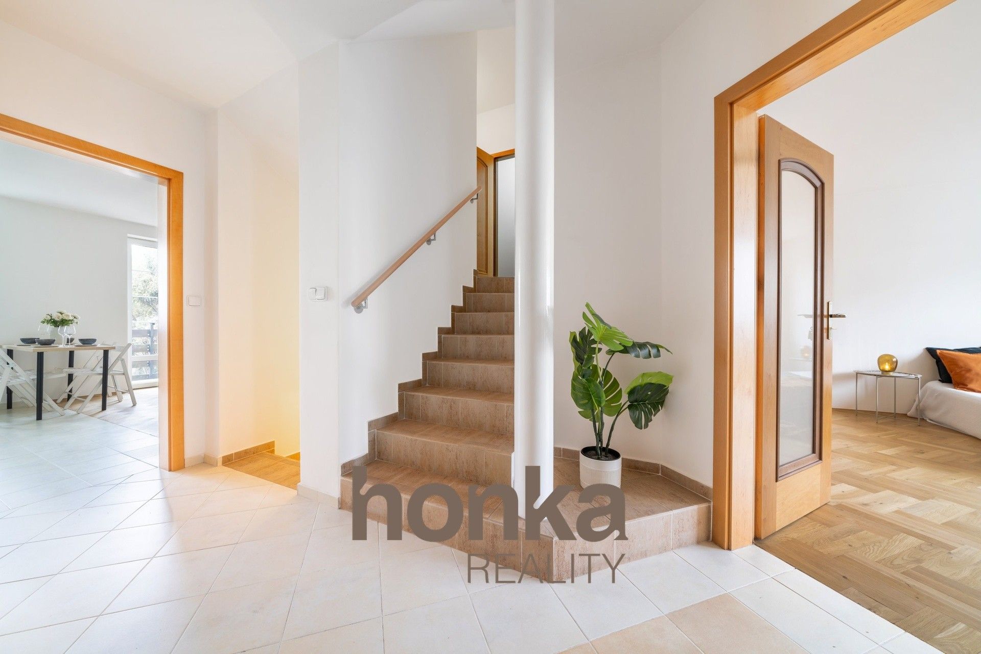 Prodej rodinný dům - Habartická, Praha, 354 m²