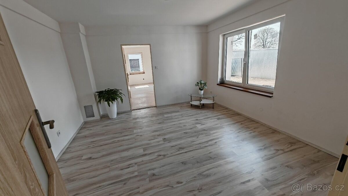 Pronájem byt - Rybitví, 533 54