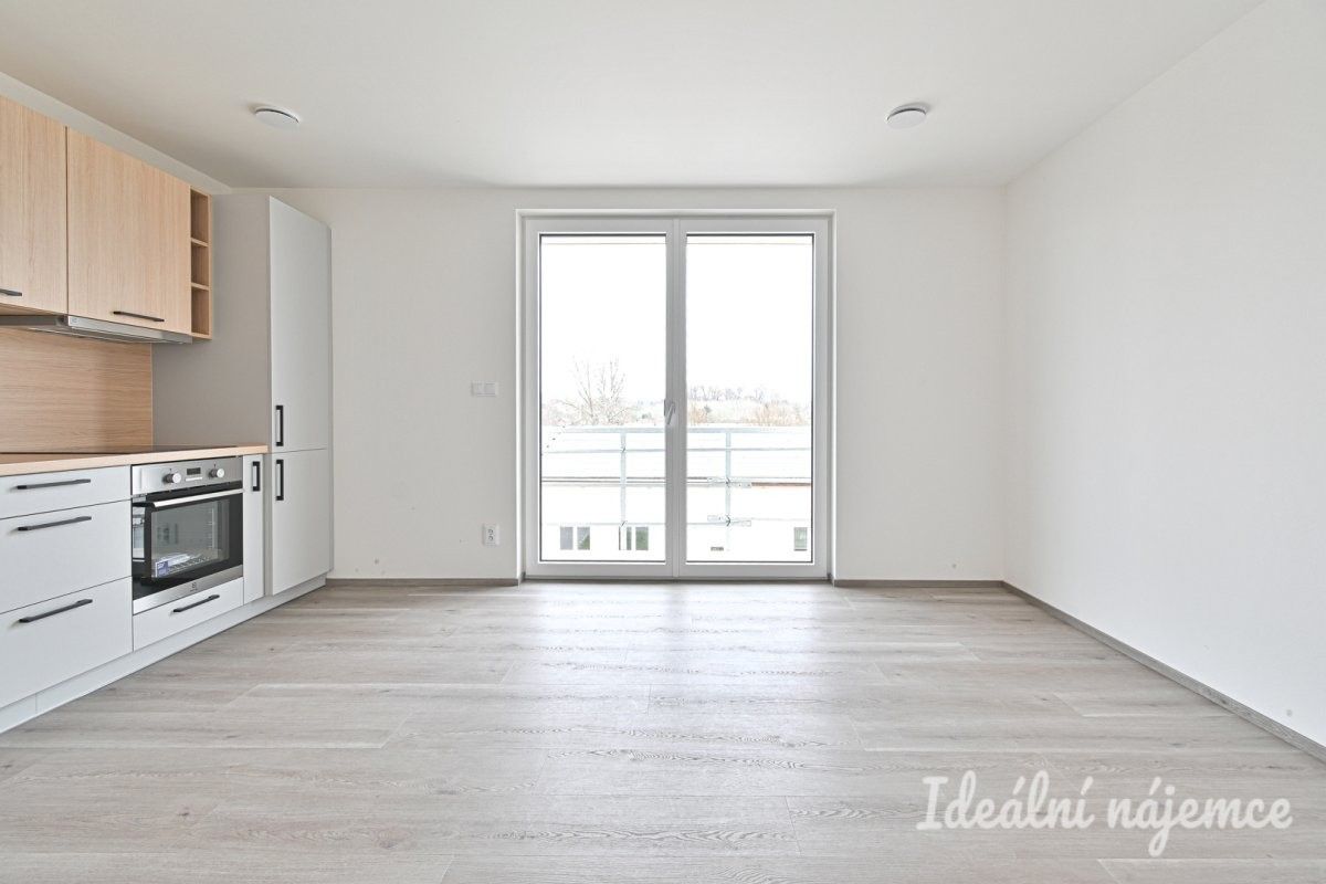 2+kk, Dragounů, Dobřany, 39 m² - 2