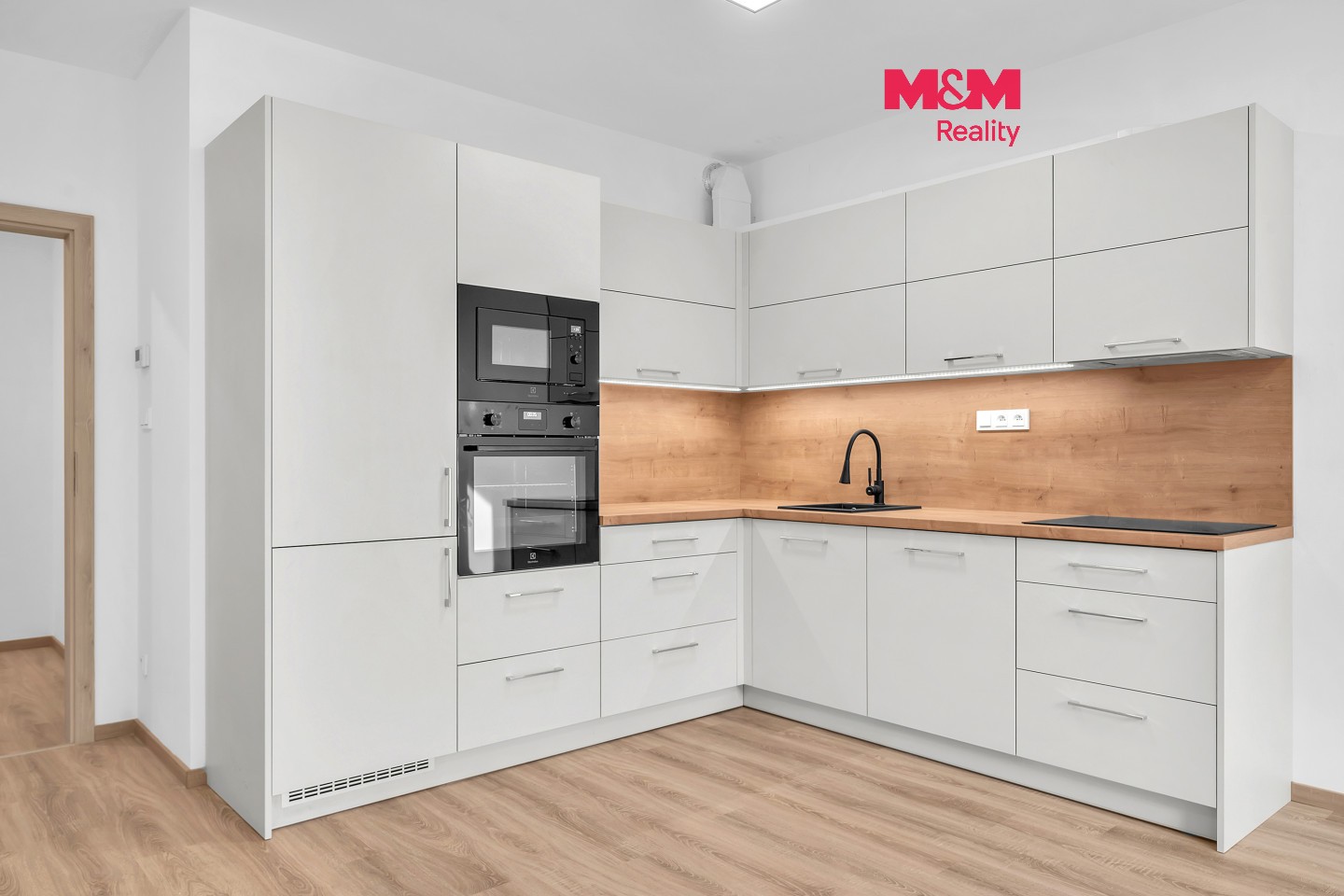 2+kk, U Sportovní školy, Pardubice, 54 m²