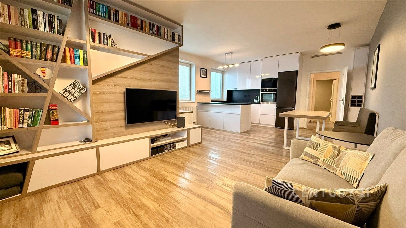 2+kk, Kytínská, Praha, 63 m²