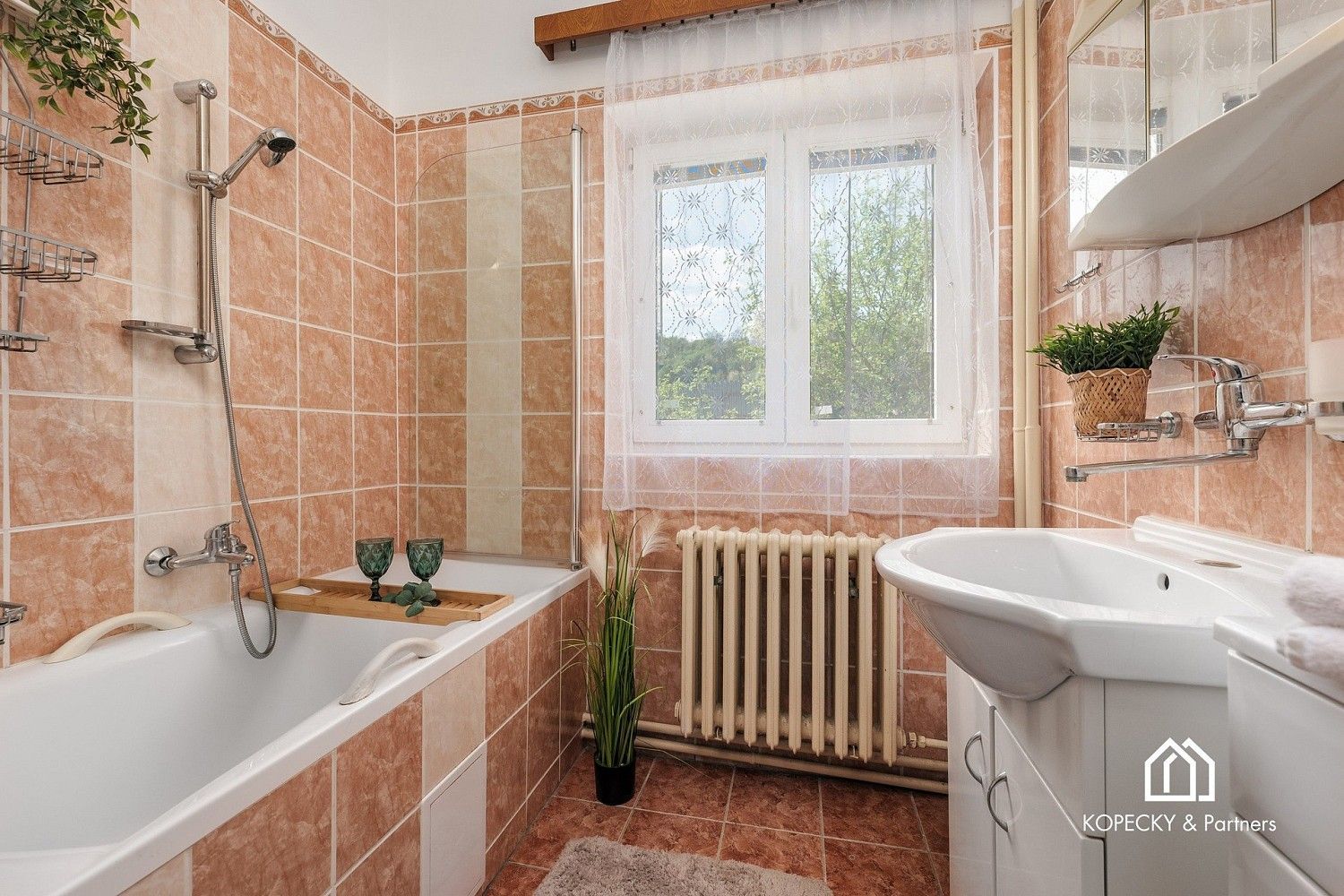 Prodej rodinný dům - Praha - Zbraslav, okres Praha 16, Hlavní město Praha, 196 m² - 5