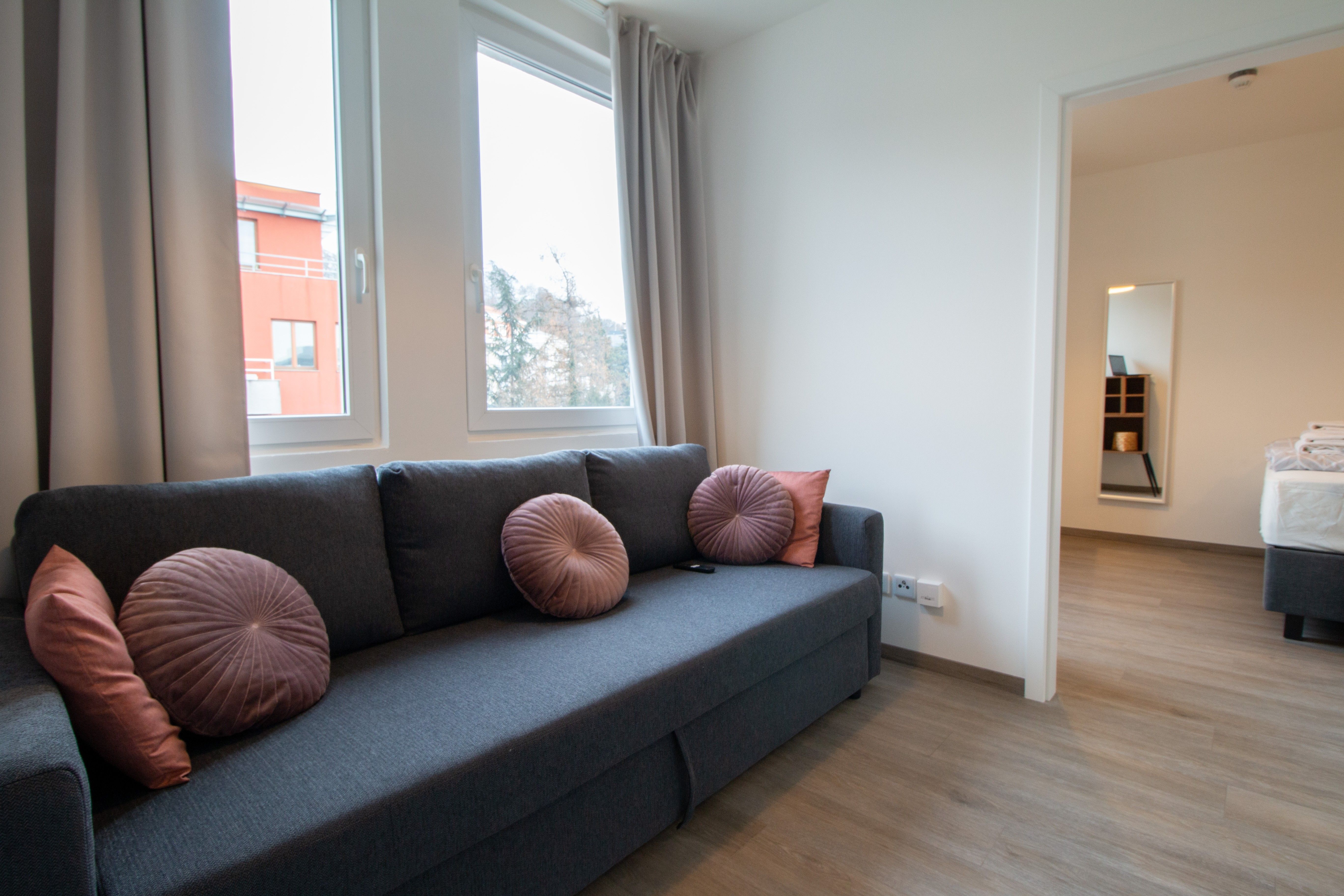 Pronájem byt 2+kk - Perucká 2482/7, Praha, 43 m² - 5