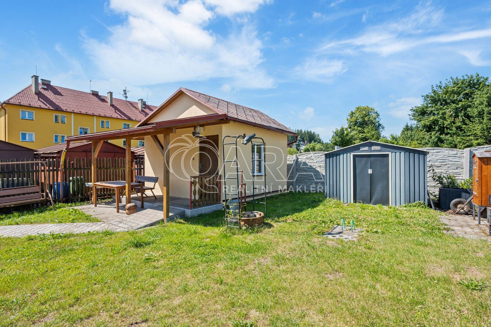 Chaty, Meziměstí, 25 m²