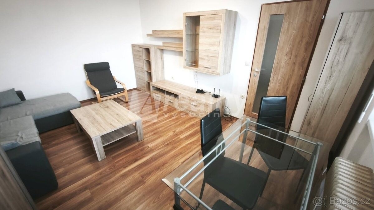 Byty, Náměšť nad Oslavou, 675 71