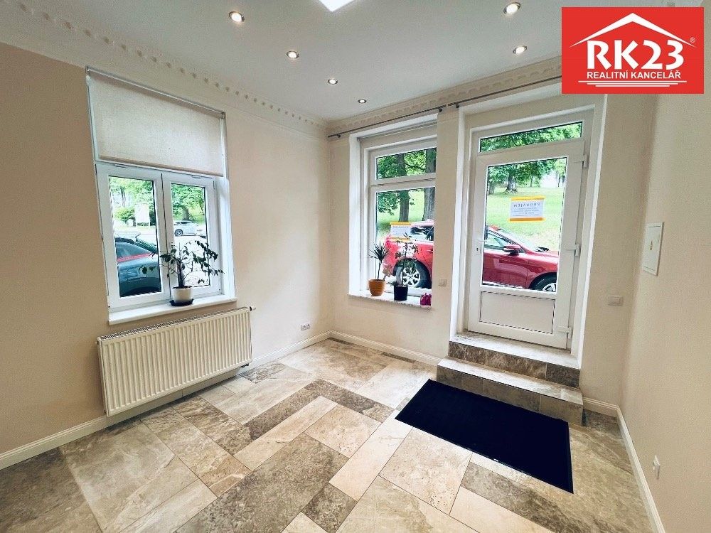 Obchodní prostory, Tyršova, Mariánské Lázně, 58 m²