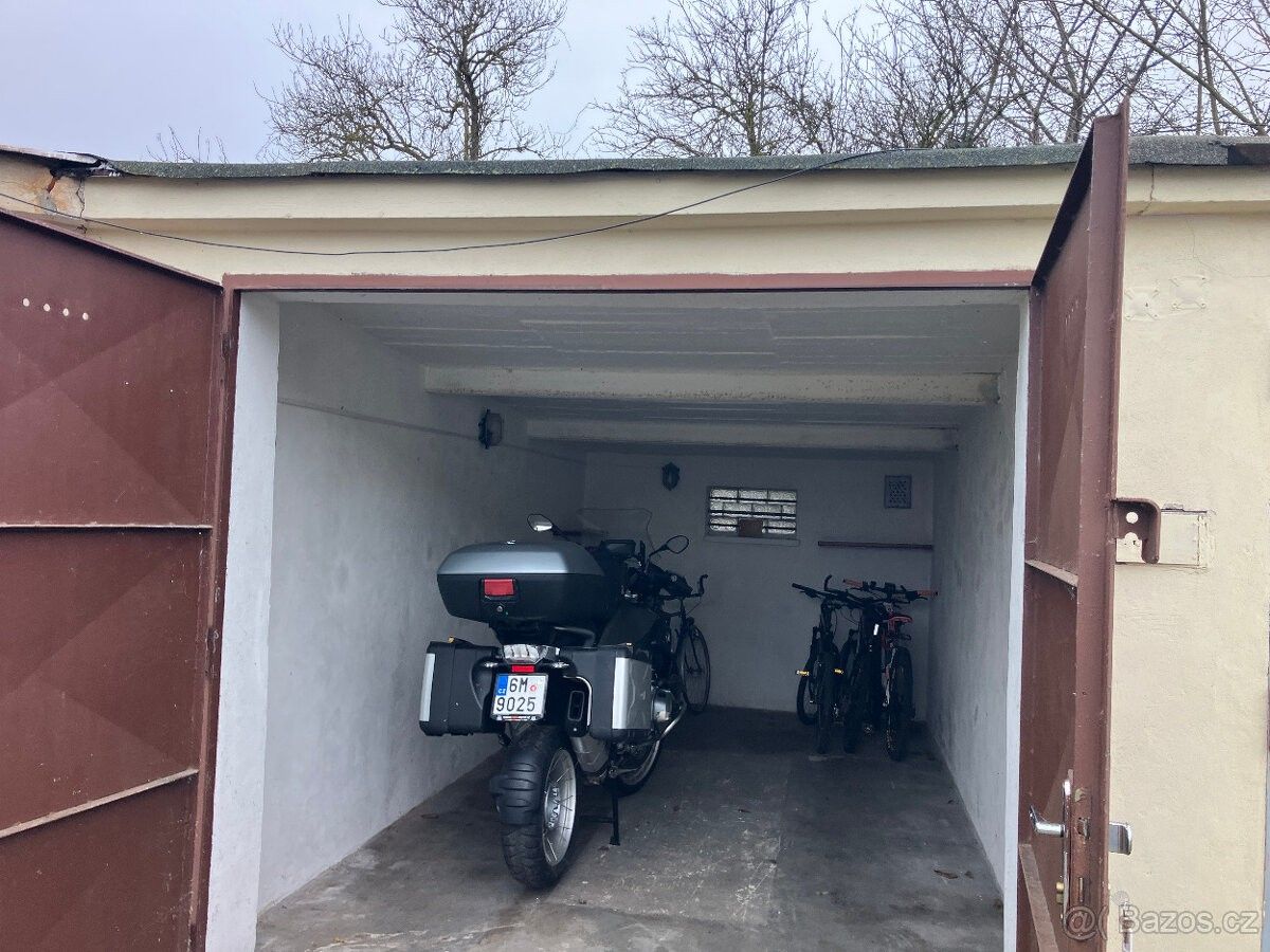 Pronájem garáž - Vyškov, 682 01