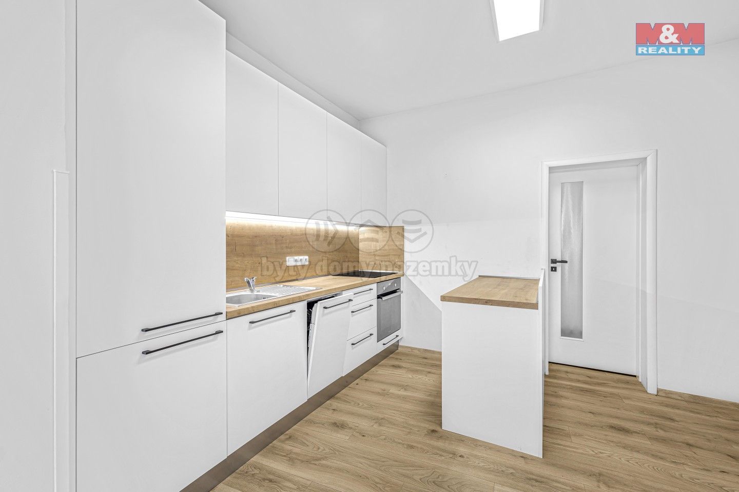 Prodej byt 3+1 - Pražská třída, Hradec Králové, 91 m²