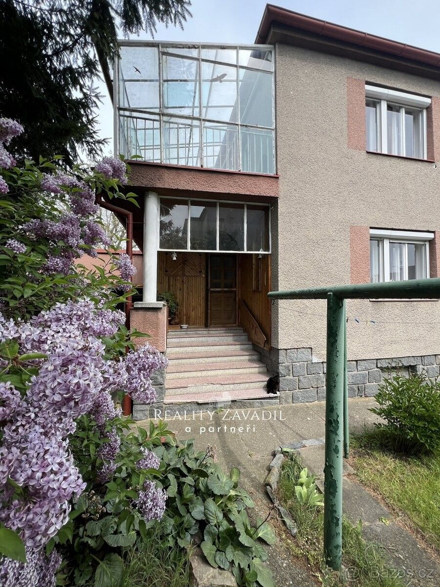 Prodej dům - Pardubice, 530 02, 193 m²