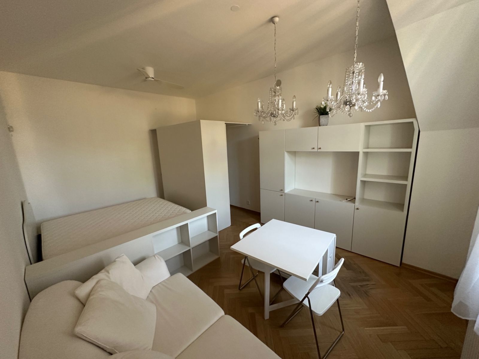 1+kk, Valentinská, Praha - Josefov, 31 m² - 2