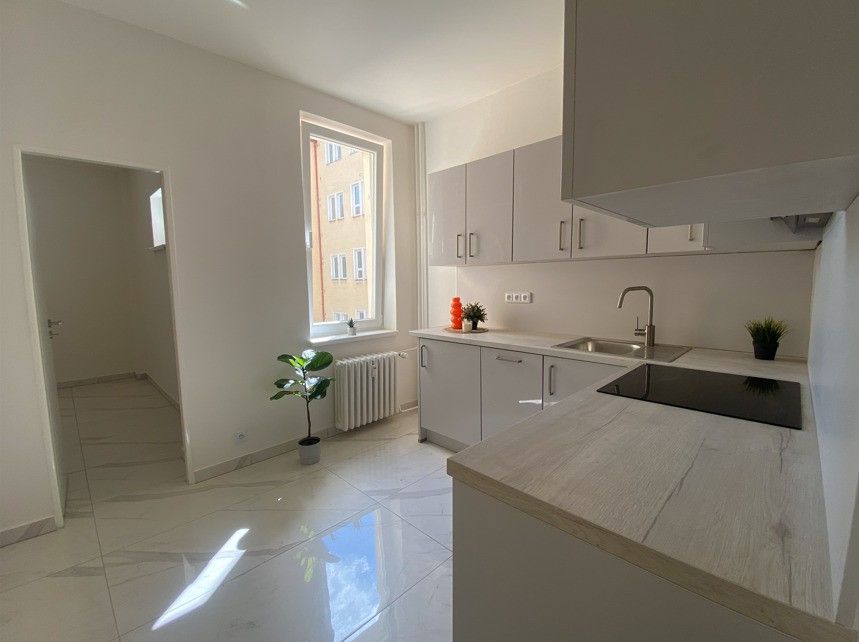 2+1, Koptova, Karlovy Vary, 74 m²
