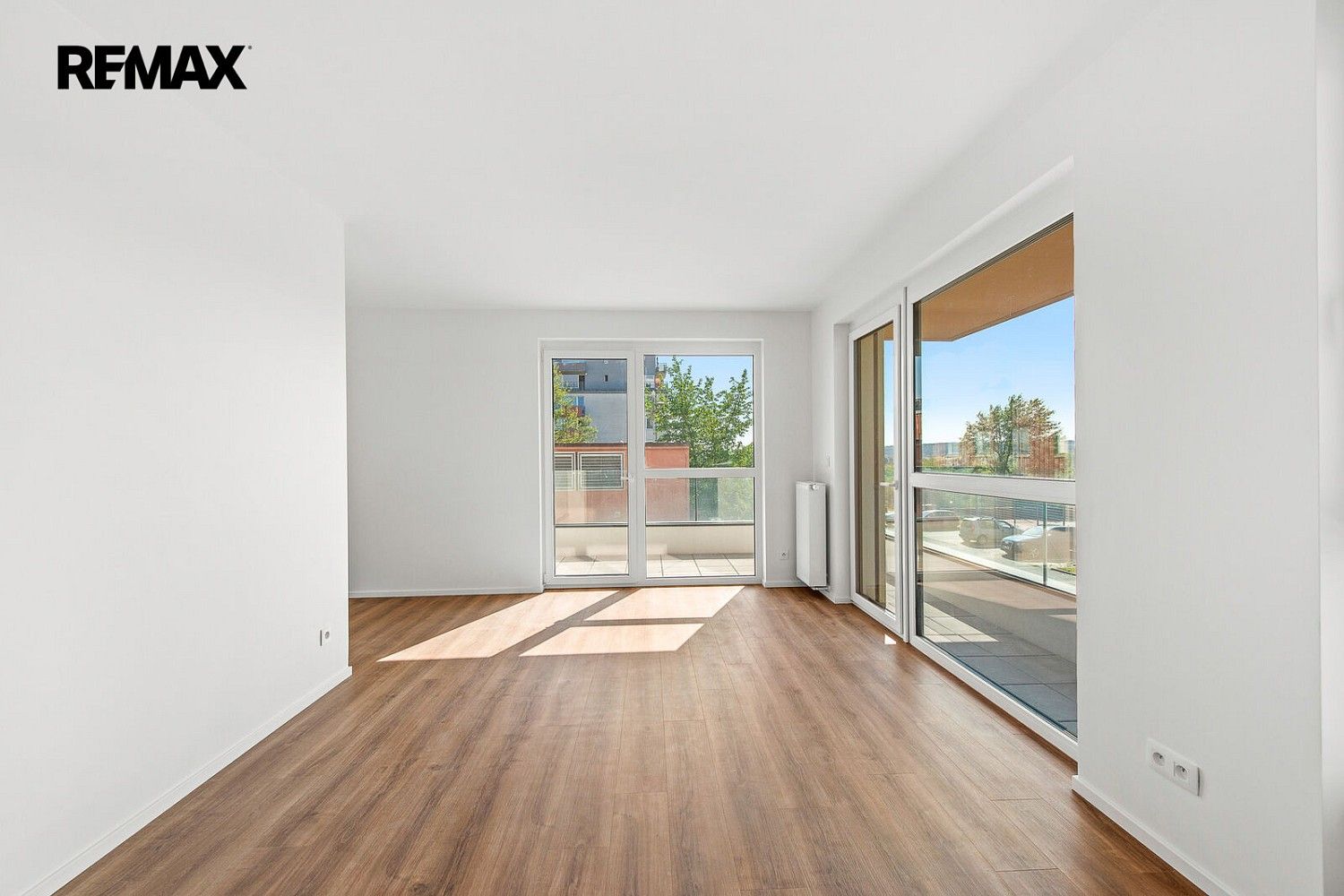 Prodej byt 2+kk - Arnošta Valenty, Praha 9 - Černý Most, 60 m² - 5