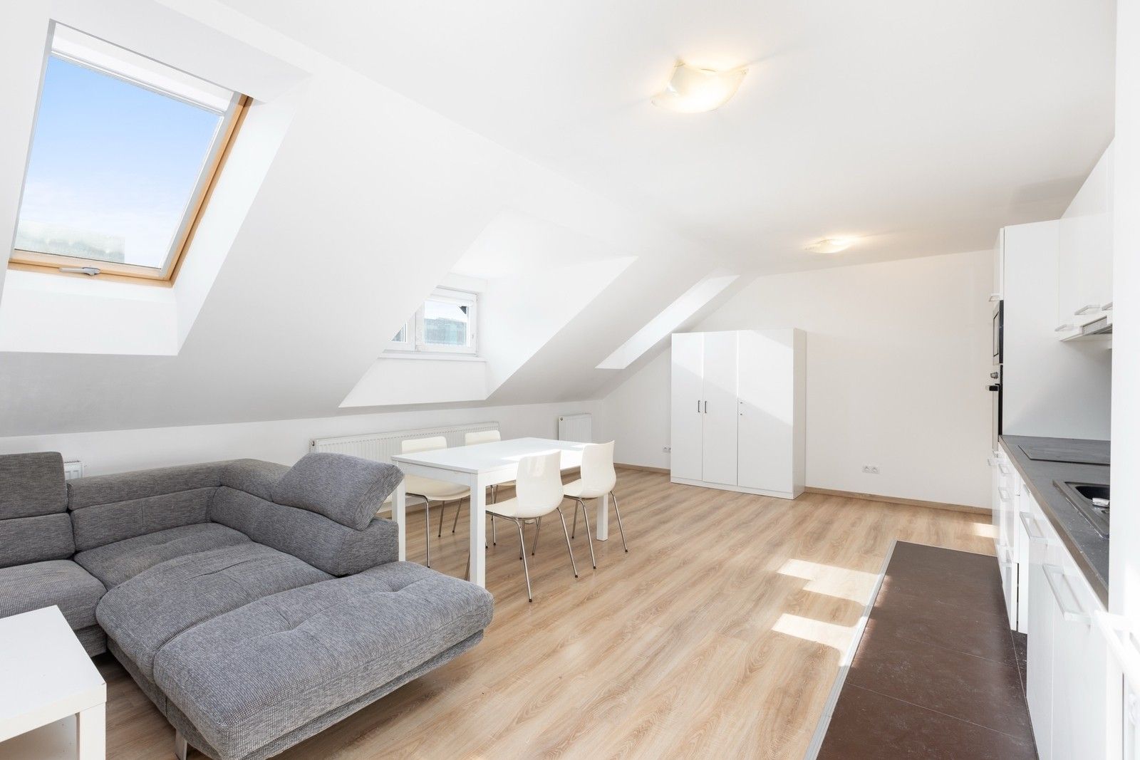 Prodej byt 2+kk - Novákových, Praha, 78 m²