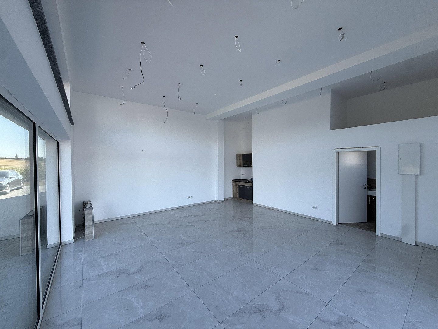 Pronájem obchodní prostory - Am Römerhof 16, , Hessen, 40 m² - 5