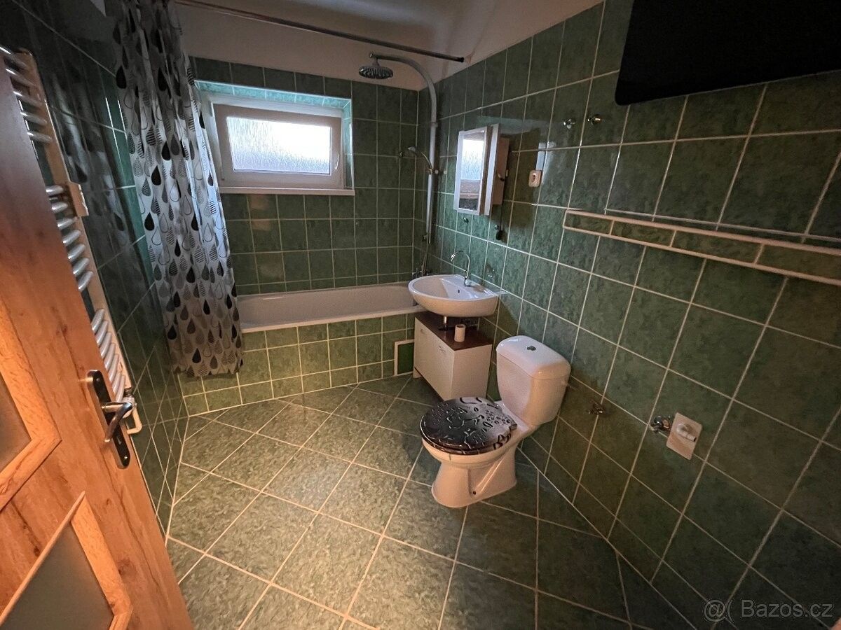 Pronájem byt - Horní Slavkov, 357 31