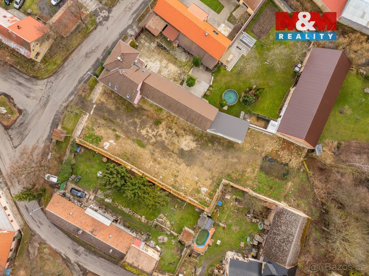 Prodej pozemek pro bydlení - Klobuky v Čechách, 273 74