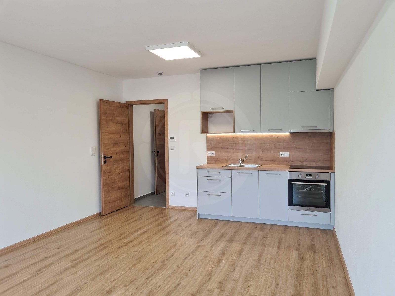 1+kk, Do Mladého, Srubec, 34 m²