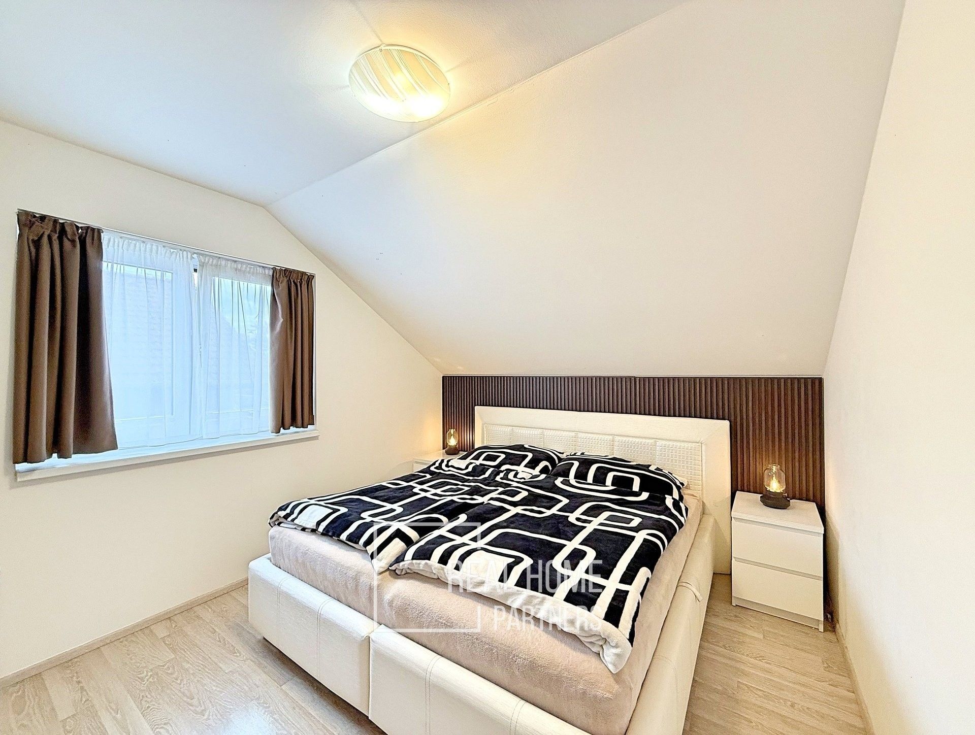 Prodej rodinný dům - Hajany, 93 m²