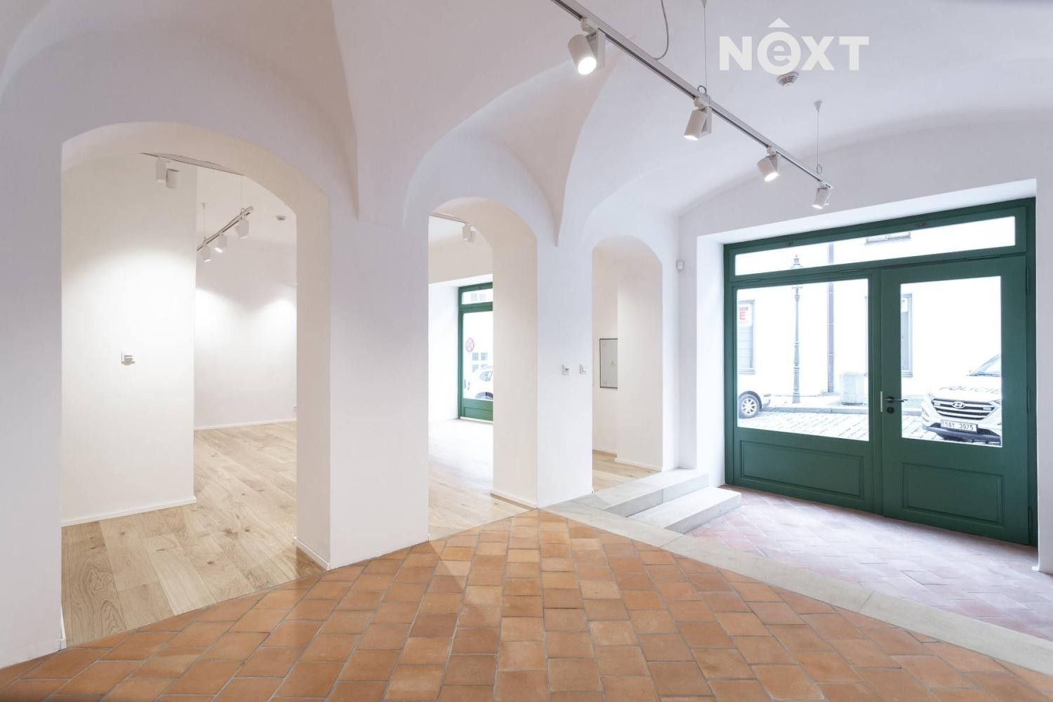 Obchodní prostory, Vlašská, Praha, 98 m²