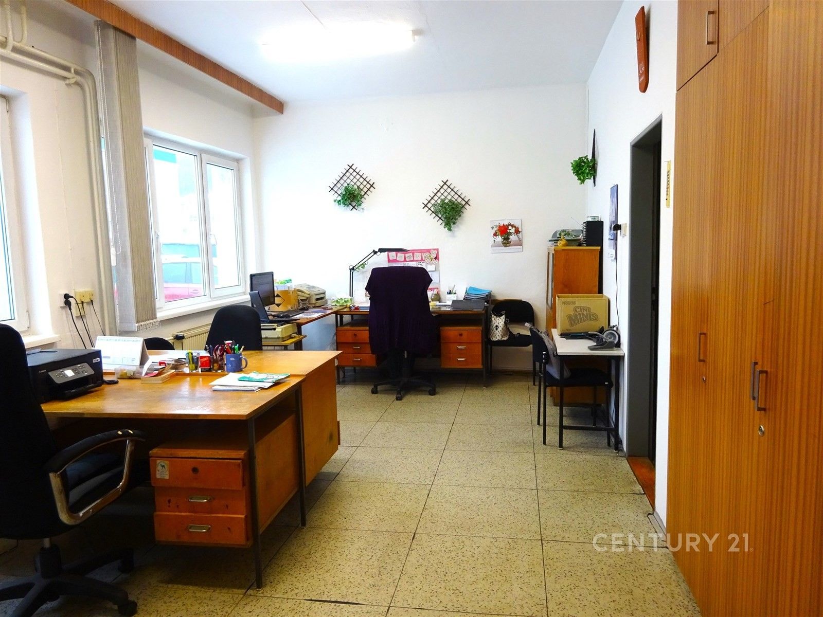 Pronájem kancelář - Nábřeží, Zlín, 27 m²