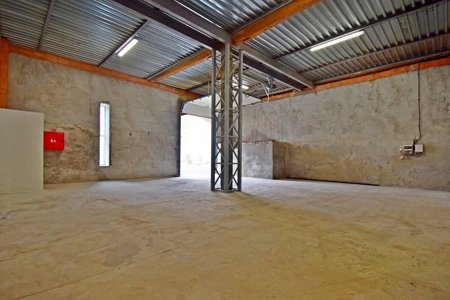 Pronájem sklad - Stoliňská, Praha, 120 m²