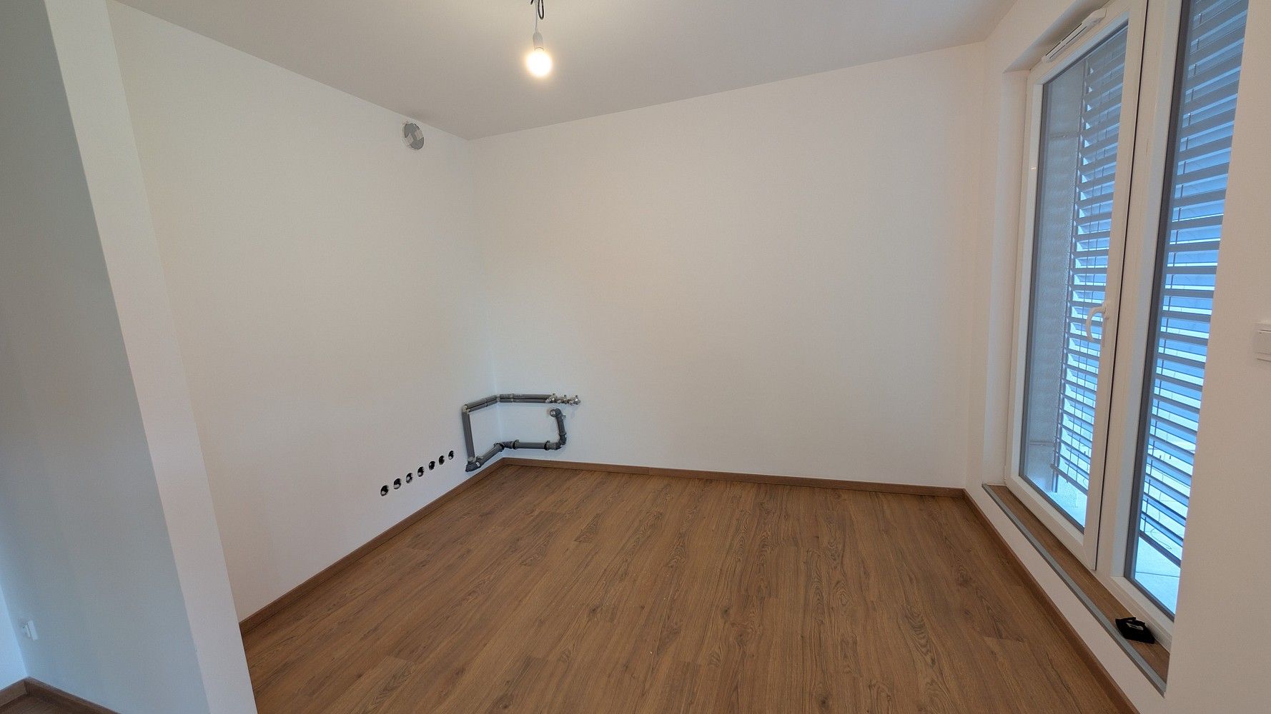 Prodej byt 3+kk - U Sportovní školy, Pardubice - Ohrazenice, 77 m² - 5