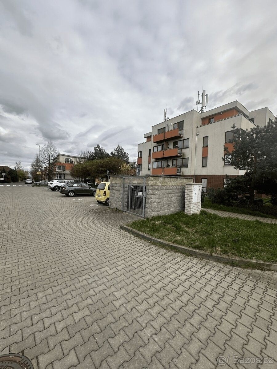 Garáž · Jesenice u Prahy, 252 42 - 3