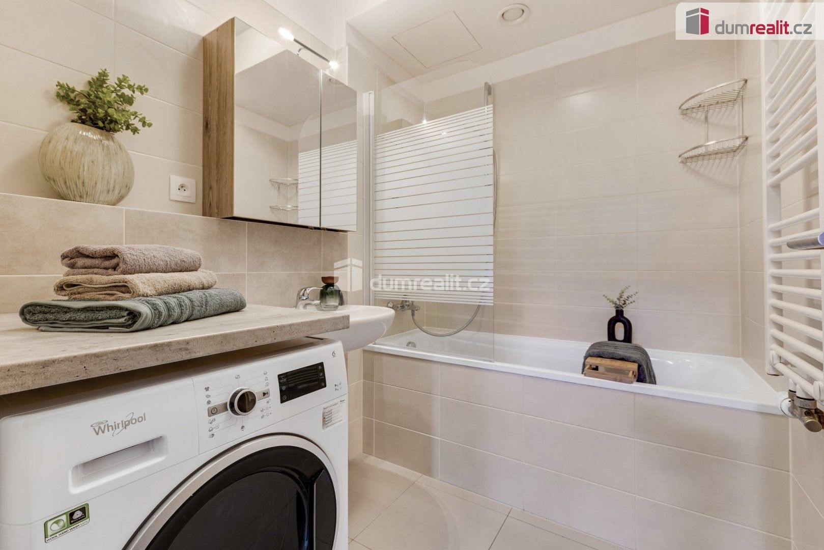 3+kk, Loosova, Praha, 72 m² - 2