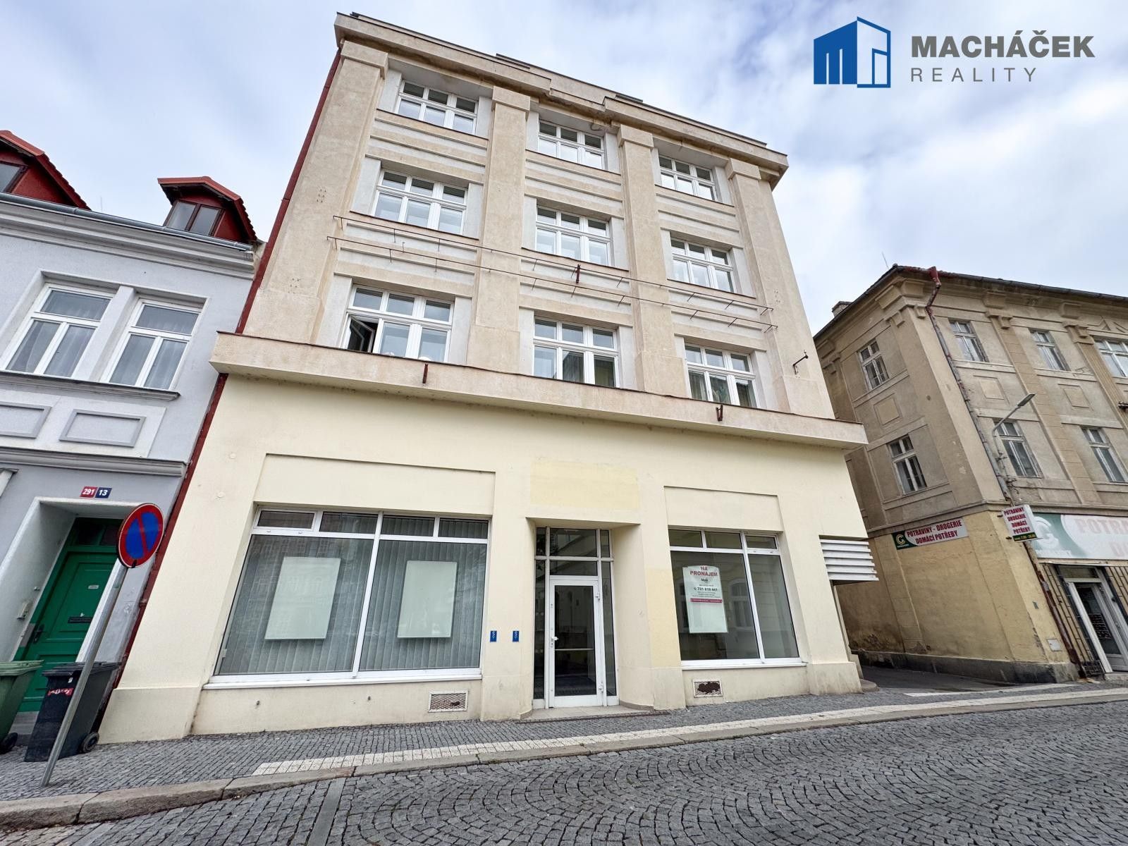 3+1, Ferrerova  , Duchcov, 110 m²