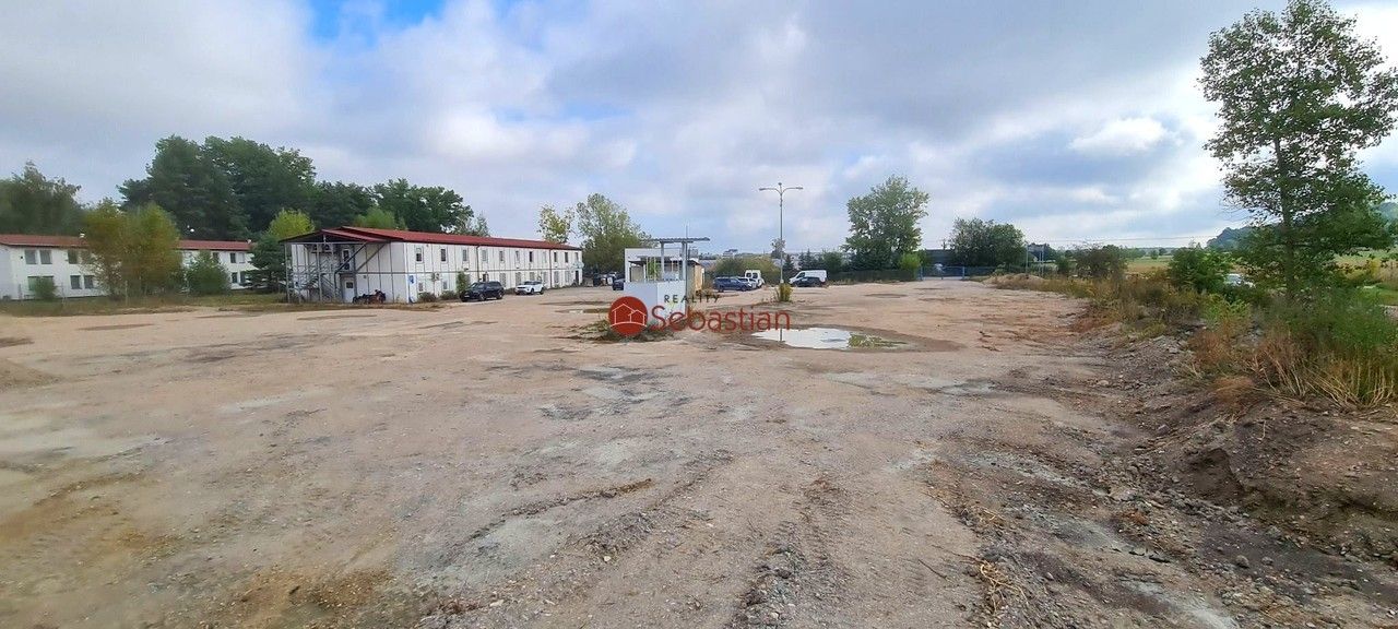 Pronájem komerční pozemek - V Mlejnku, Hradec Králové, 10 995 m²