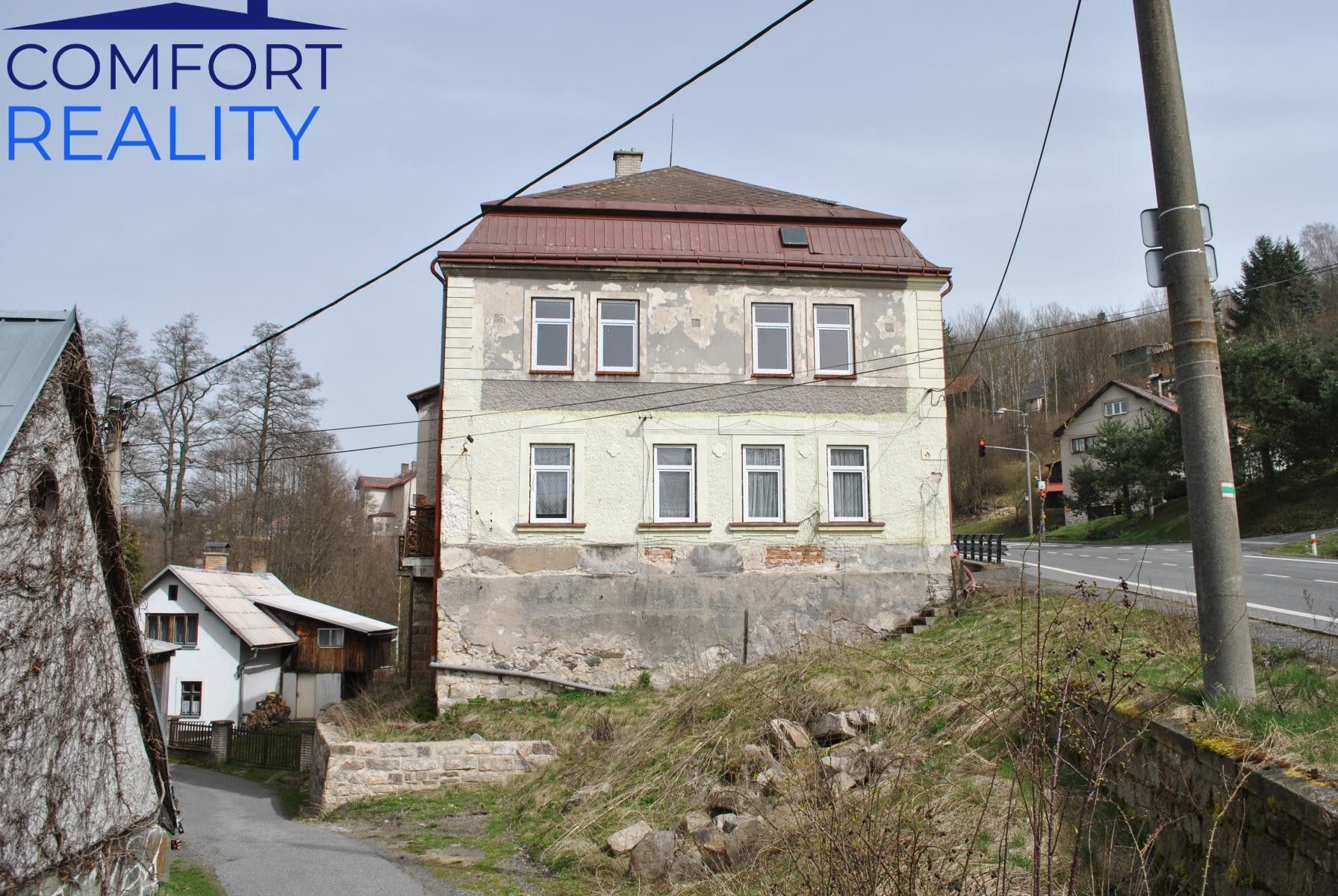 Prodej rodinný dům - Loužnice, 561 m²