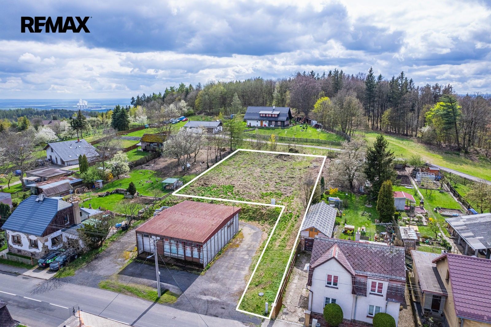 Pozemky pro bydlení, Místo, 1 363 m² - 1