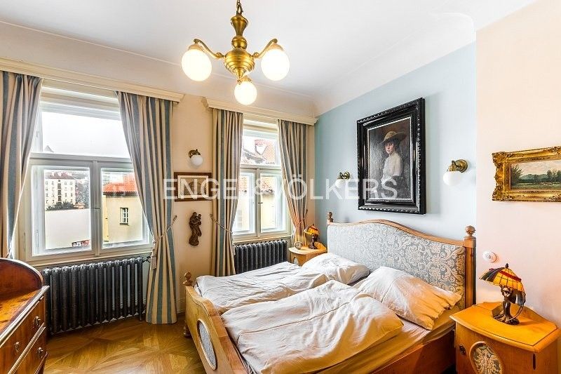 Byt 3+1 · 110 m² · U lužického semináře 101, Praha Malá Strana - 3