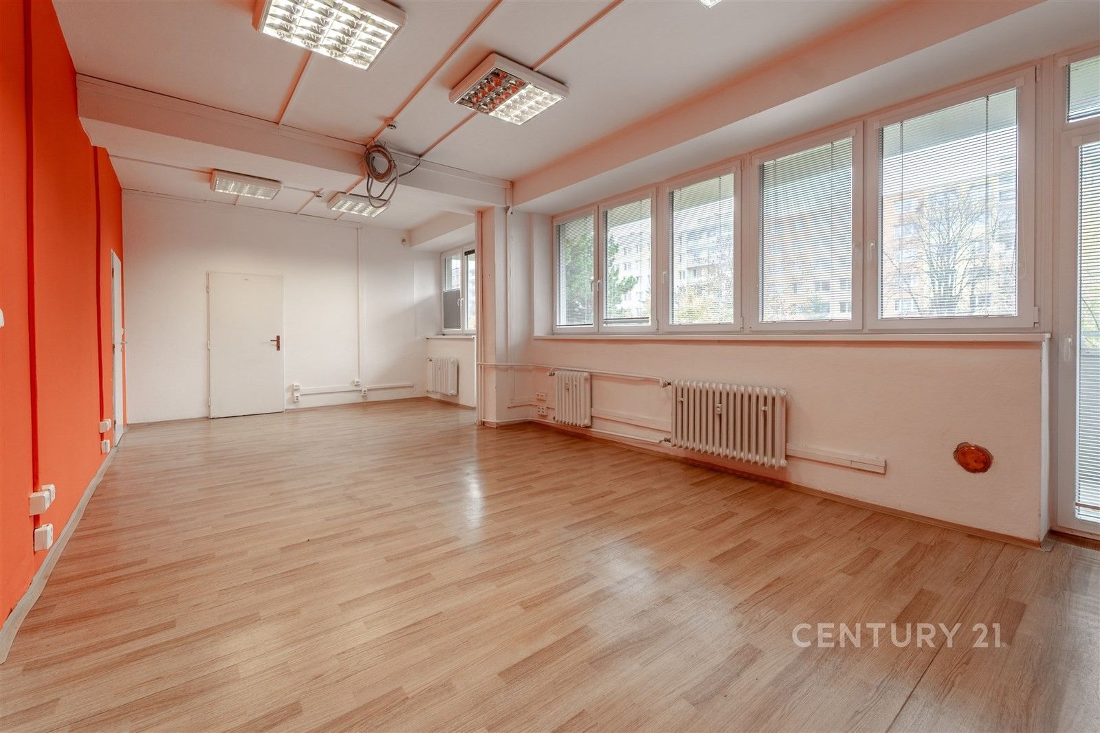 Pronájem kancelář - Teplická  , Praha, 35 m²