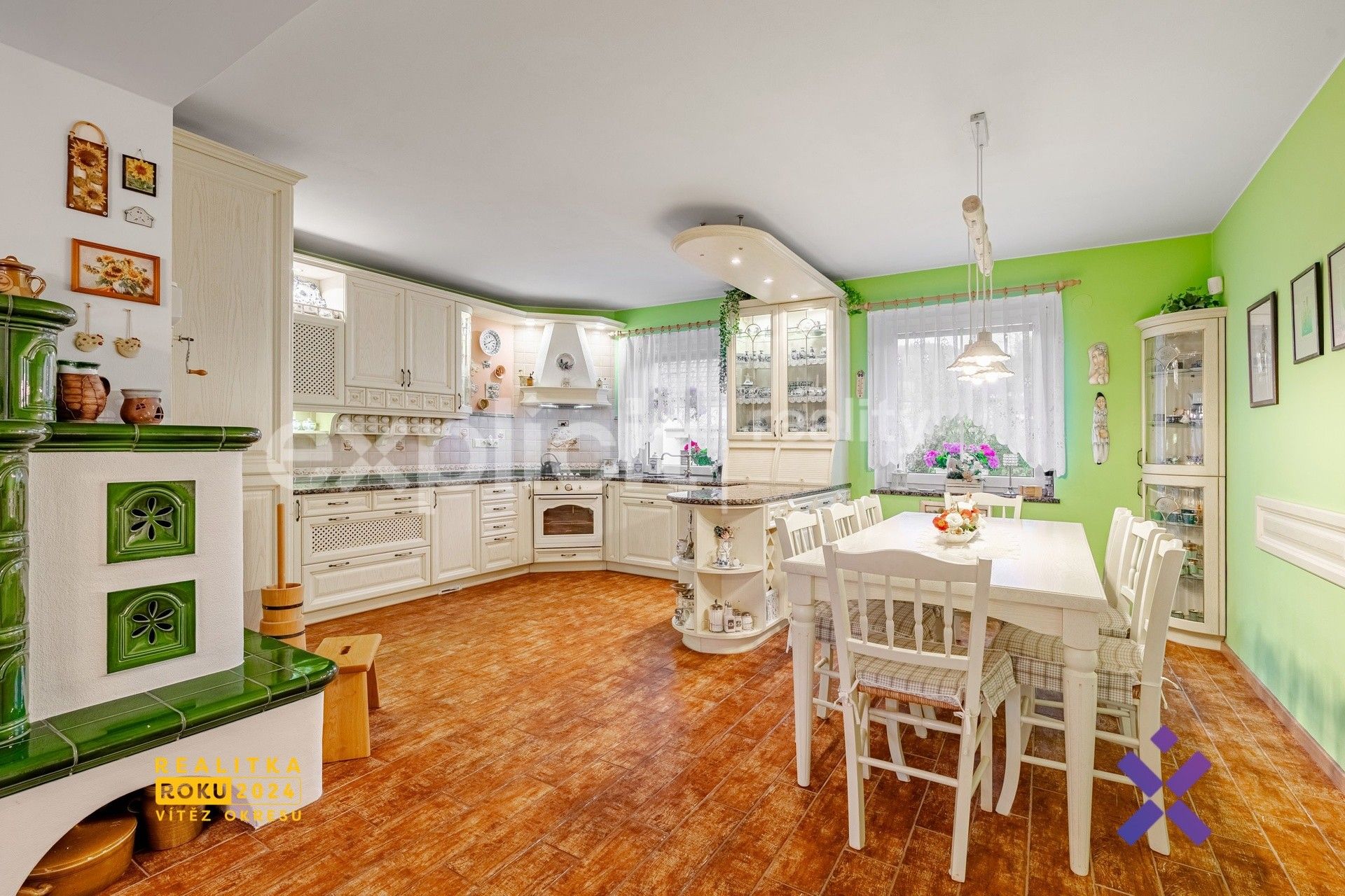 Rodinné domy, Provodov, 234 m²