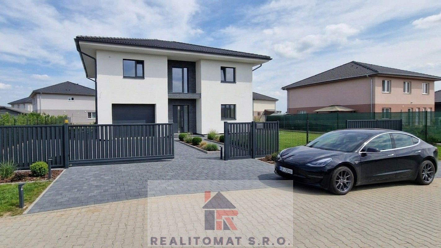 Rodinný dům · 190 m² · Polerady, okres Praha-východ, Středočeský kraj - 4