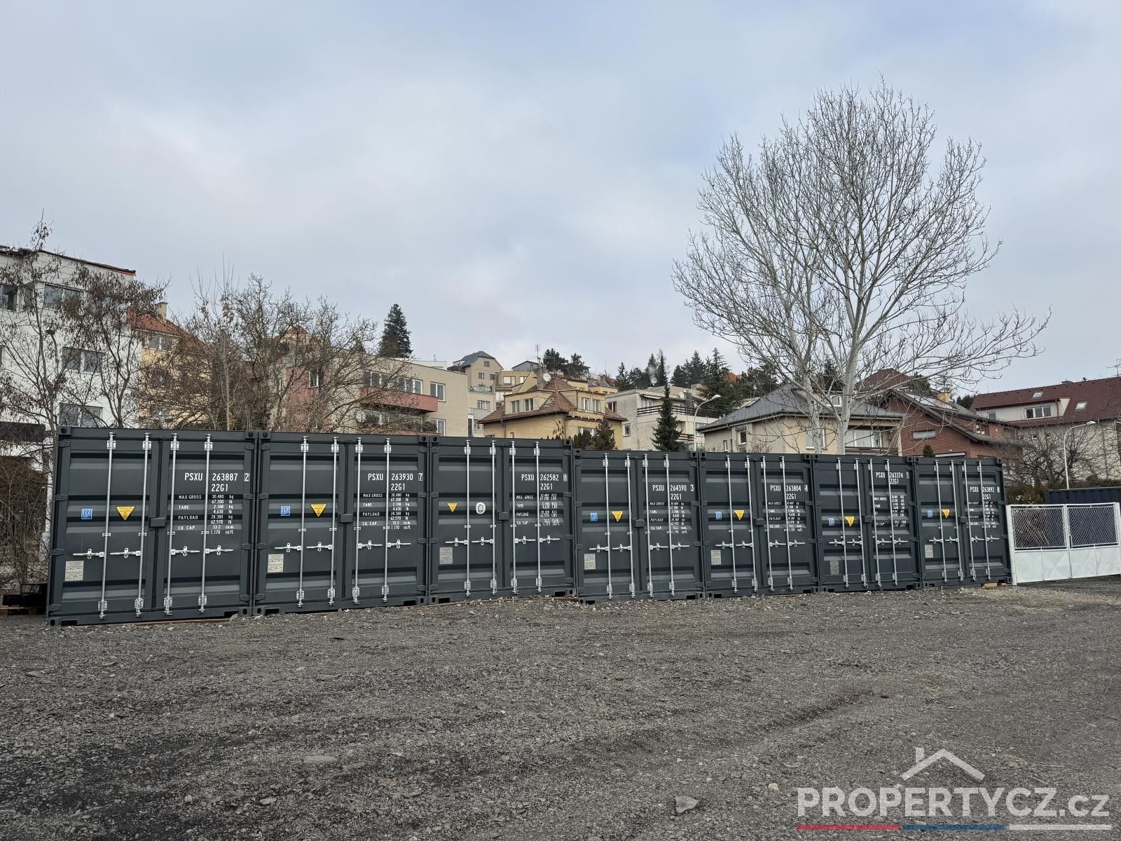 Sklady, Nad obcí I, Praha, 28 m²