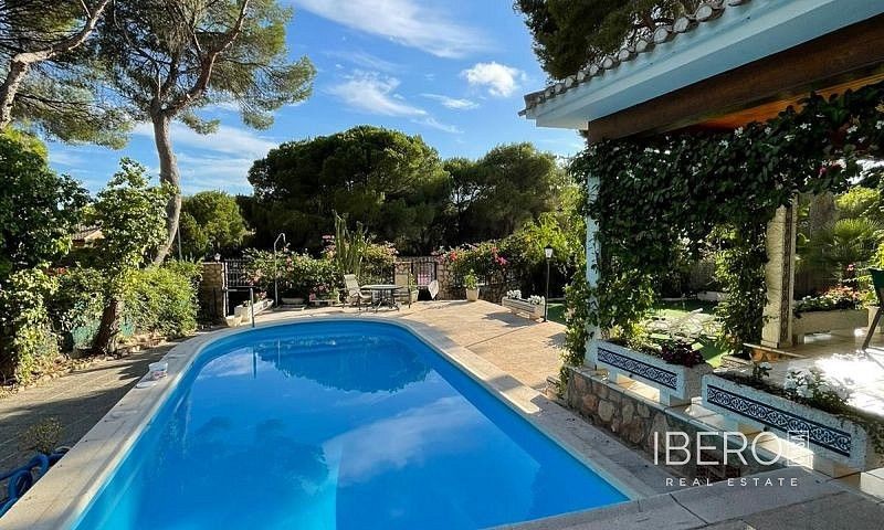 Prodej rodinný dům - Campoamor, ES, 250 m² - 2