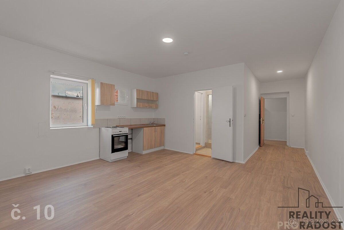 Pronájem byt - Znojmo, 669 02